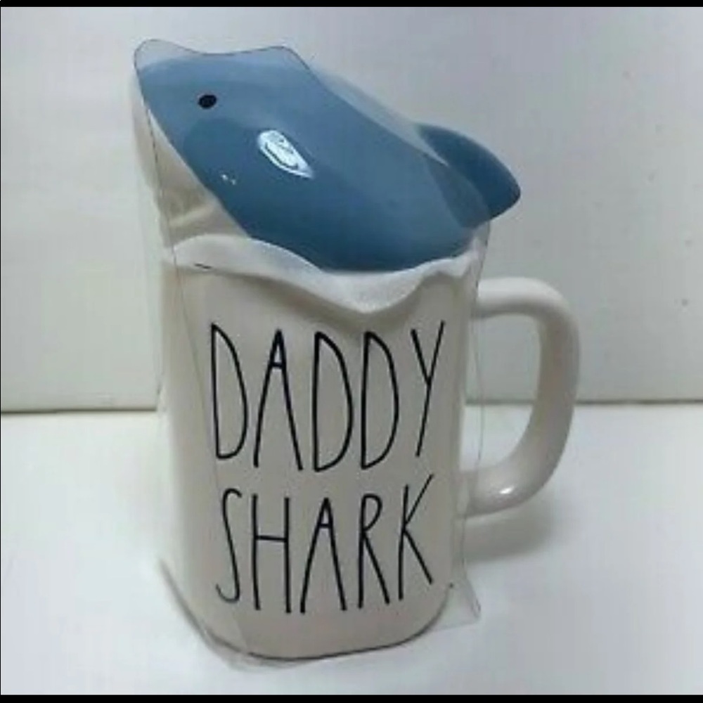NEW RAE DUNN DADDY SHARK MUG CUP